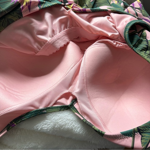 NEW Lands End Birds of Paradise Tropical One Piece Swimsuit - Picture 5 of 7